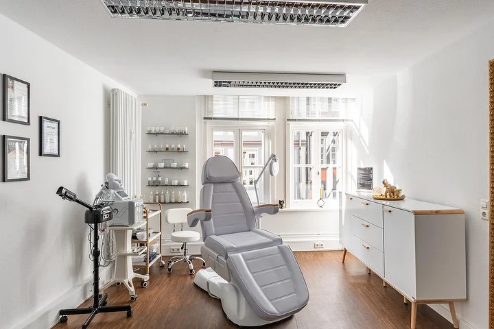 LuxFace - Kosmetikstudio in Hannover